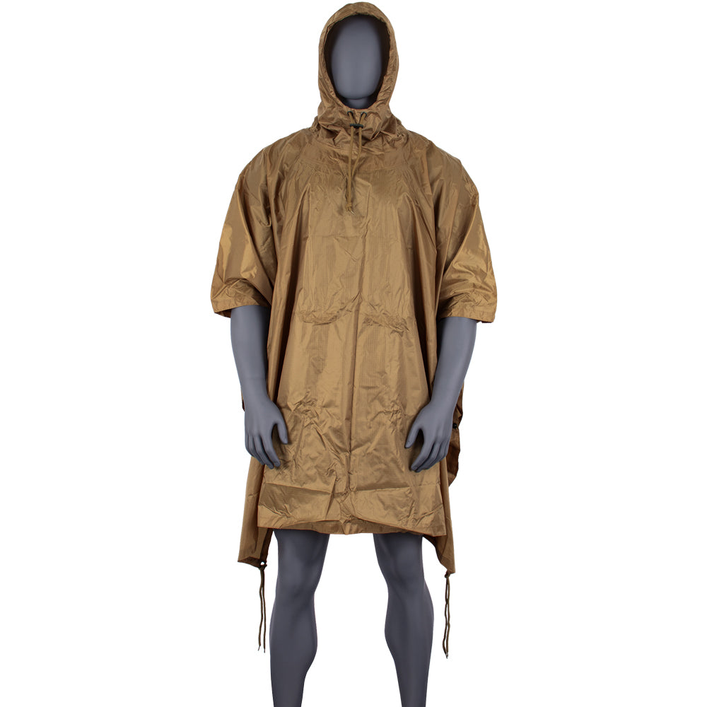 Fostex poncho ripstop woodland, ideaal tijdens een regenbui in de natuur Fostex poncho ripstop woodland, ideaal tijdens een regenbui in de natuur